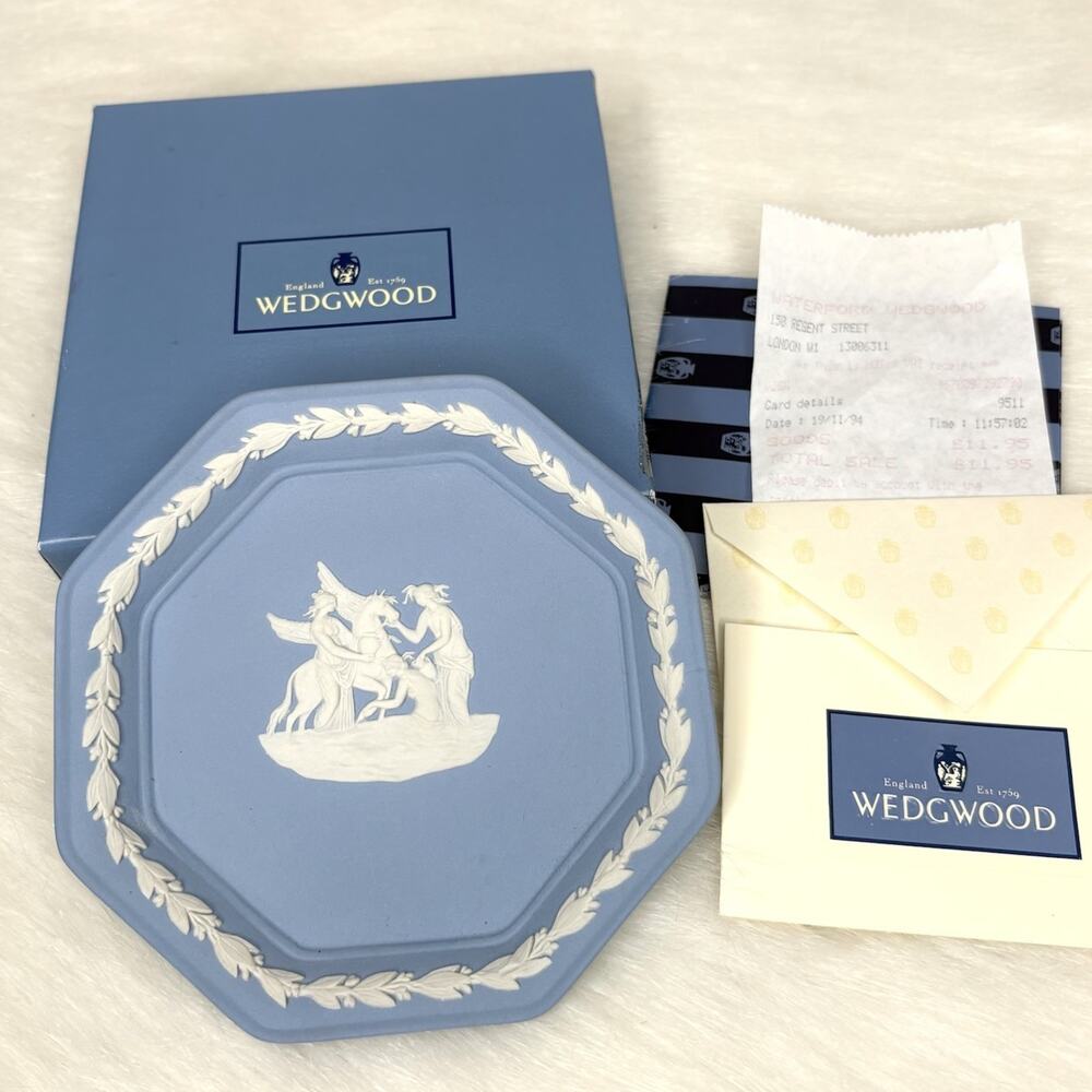 Wedgwood Jasperware Blue Spade Tray White Relief Classical England Boxed 5”